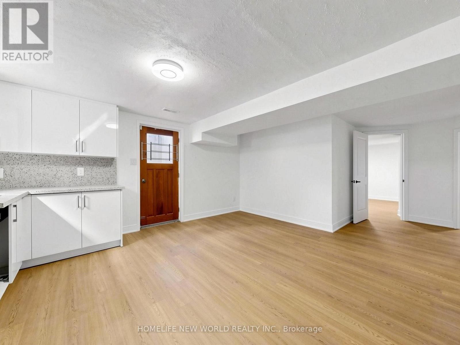 21 LOVEKIN GROVE - Image 41