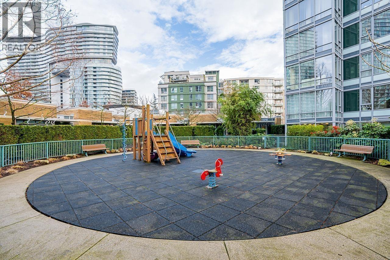 1 Bed, 1 Bath House for Sale in Vancouver – 2802 1033 MARINASIDE CRESCENT, Vancouver – MLS# R3164698 - Image 21