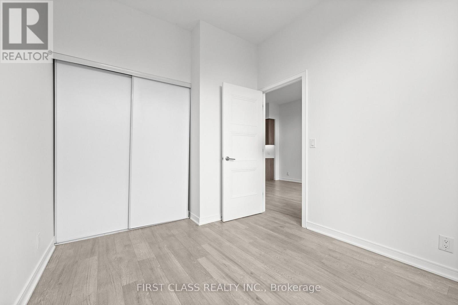 #110 1 NEIGHBOURHOOD LANE - 19