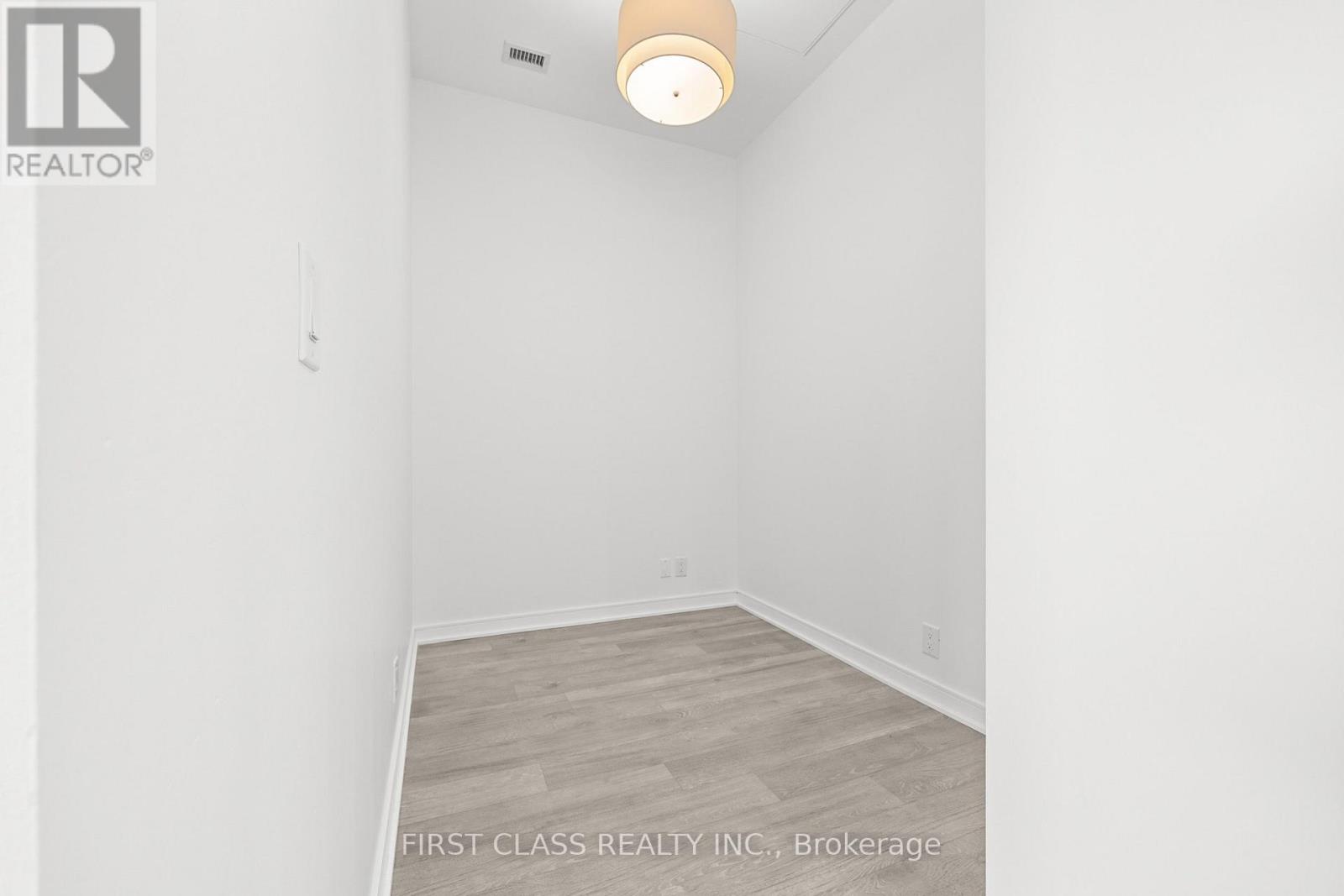 #110 1 NEIGHBOURHOOD LANE - 20