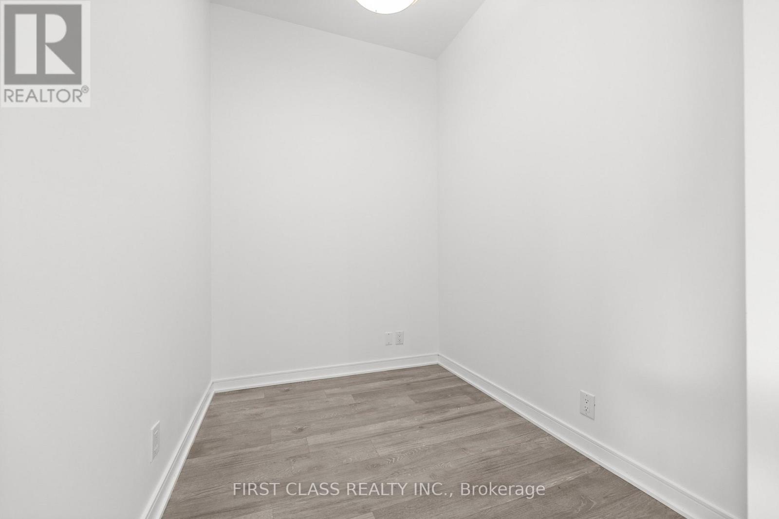 #110 1 NEIGHBOURHOOD LANE - 21