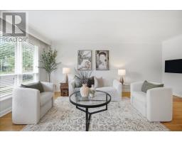 Bedroom - 19 Decarie Circle, Toronto, ON M9B3H6 Photo 10
