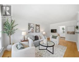 Laundry room - 19 Decarie Circle, Toronto, ON M9B3H6 Photo 11