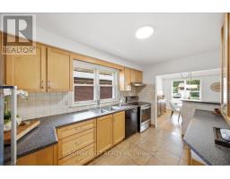 19 Decarie Circle, Toronto, ON M9B3H6 Photo 19