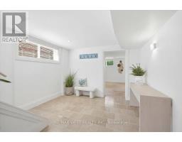 19 Decarie Circle, Toronto, ON M9B3H6 Photo 29