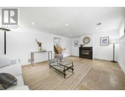 19 Decarie Circle, Toronto, ON M9B3H6 Photo 31