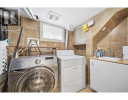 19 Decarie Circle, Toronto, ON M9B3H6 Photo 32