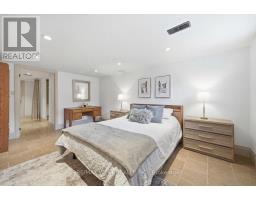 19 Decarie Circle, Toronto, ON M9B3H6 Photo 36