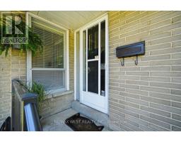 19 Decarie Circle, Toronto, ON M9B3H6 Photo 48