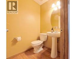 210 Panamount Hill NW - photo 14