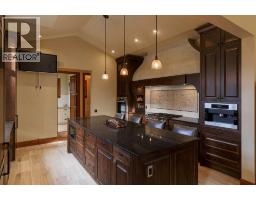 5pc Bathroom - 9 Mountaineer Close, Lac Des Arcs, AB T1W2W3 Photo 17