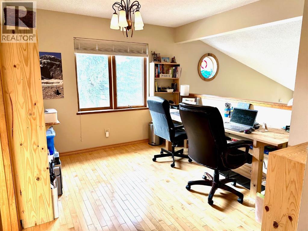 403 SEABOLT ESTATES 25518 TOWNSHIP ROAD 505B - 22