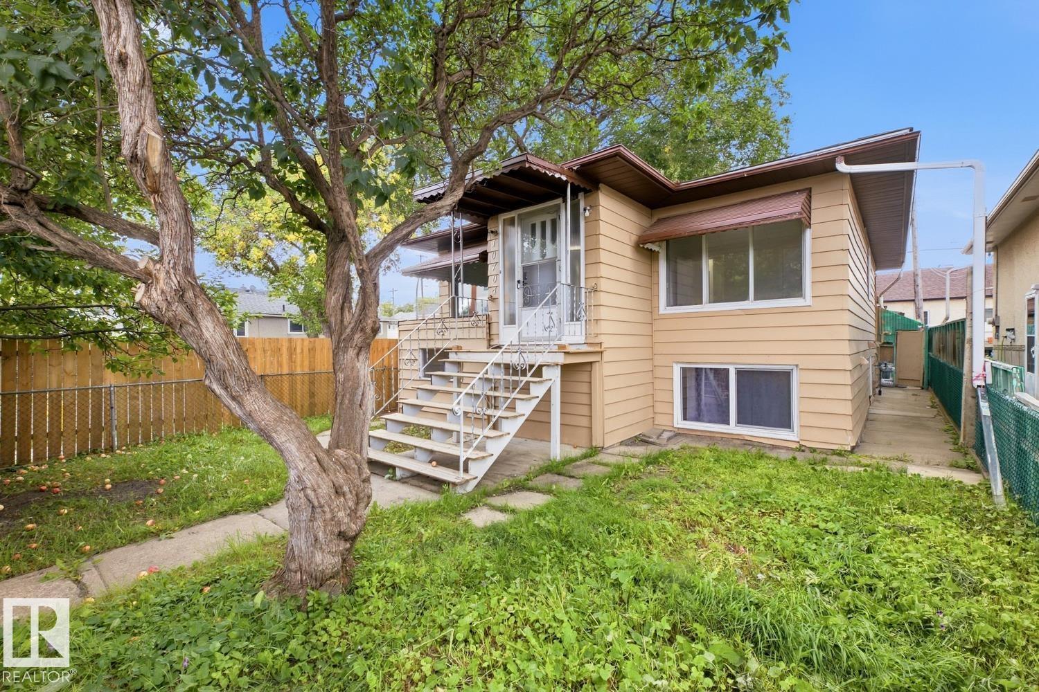 10704 96 ST NW - 2