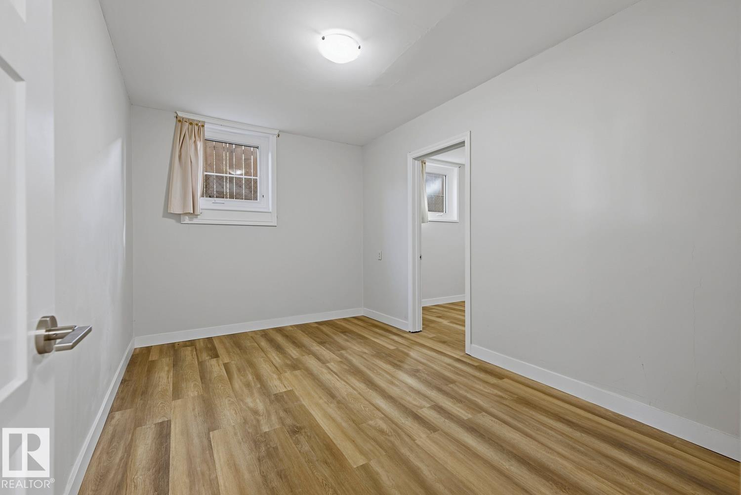 10704 96 ST NW - 30