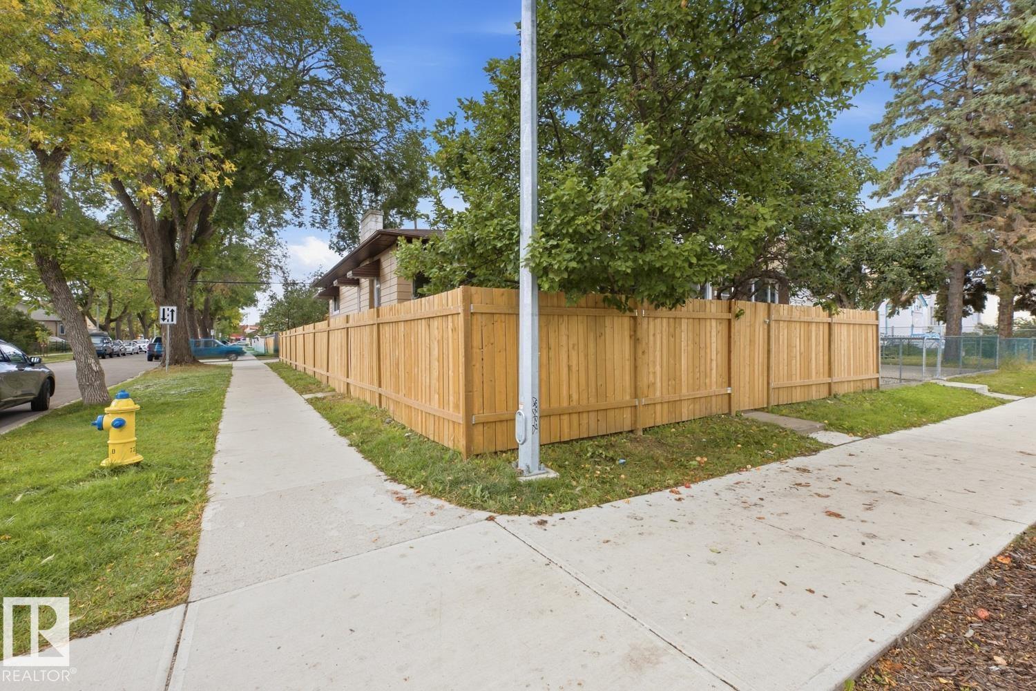 10704 96 ST NW - 6