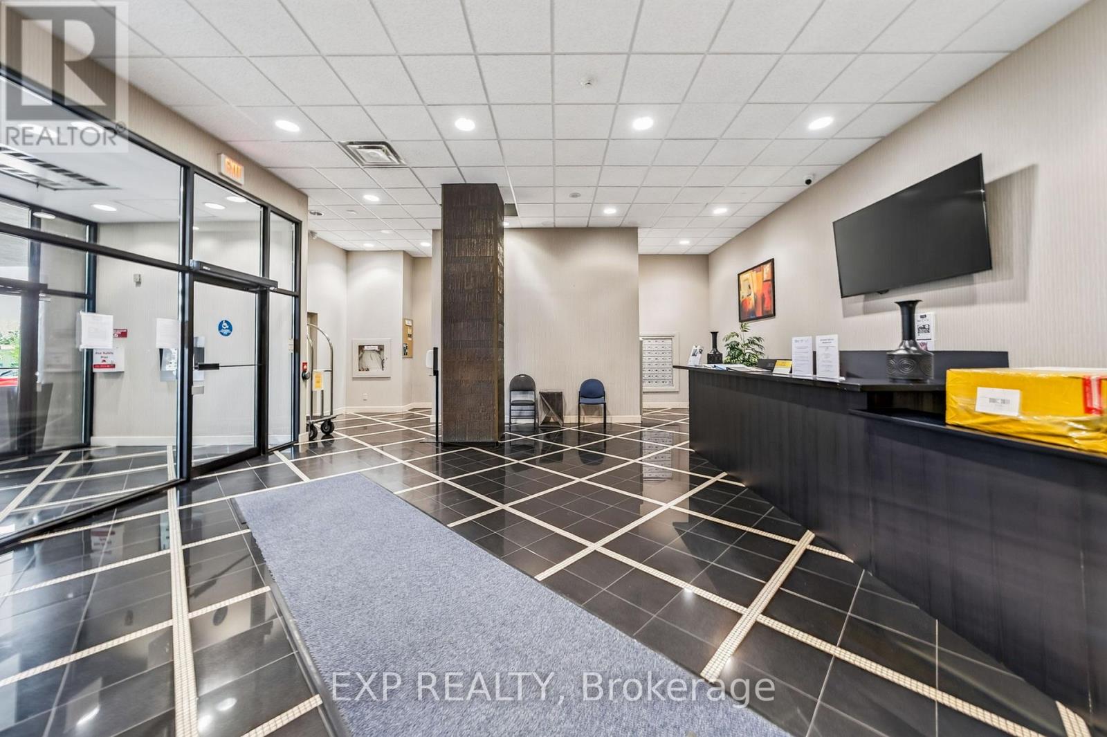 #312 2737 KEELE STREET - 9
