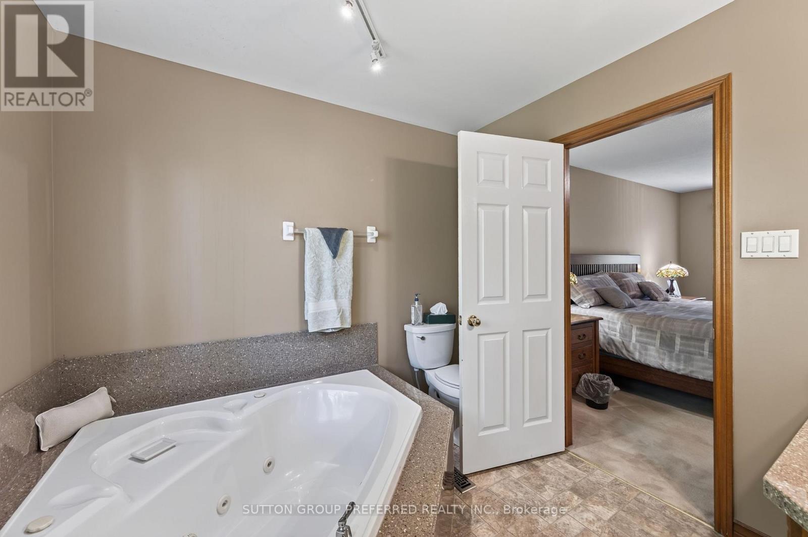 1035 DEARNESS DRIVE - Image 30
