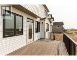 558 Malahat Green W, Lethbridge, AB T1J5H1 Photo 33