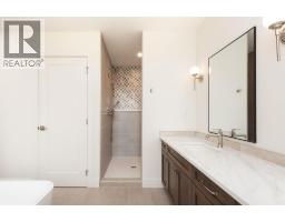 558 Malahat Green W, Lethbridge, AB T1J5H1 Photo 19