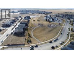 558 Malahat Green W, Lethbridge, AB T1J5H1 Photo 35
