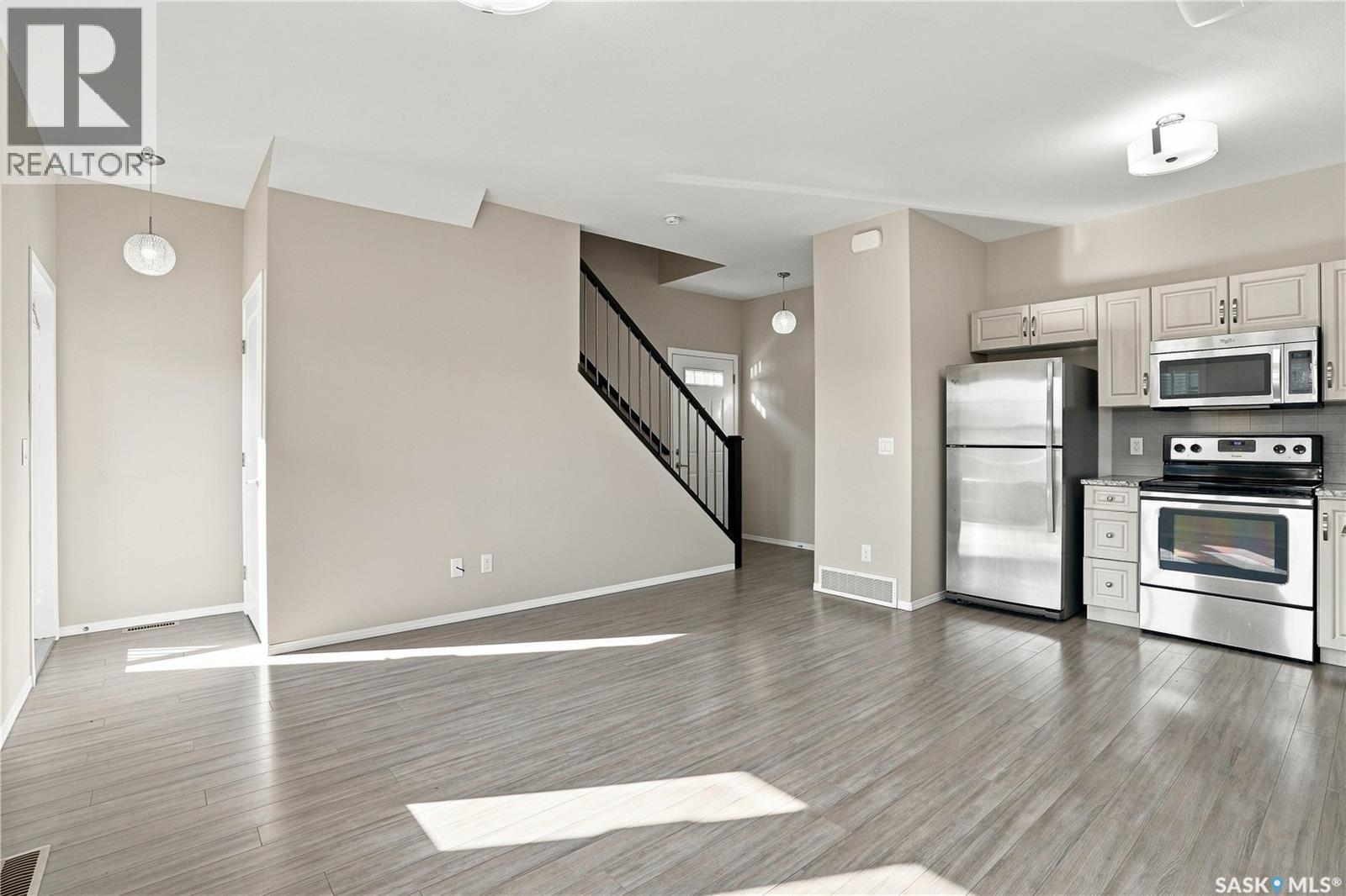 #401 100 Chaparral BOULEVARD - 5