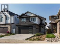 561 Malahat Green W - photo 2