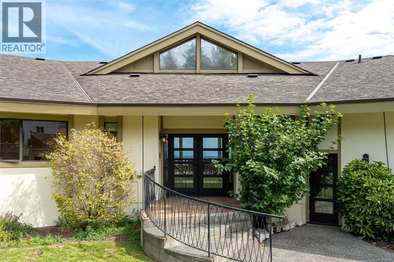 8798 Forest Park Dr - 6