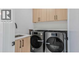 8924 34 Avenue, Calgary, AB T3B1S2 Photo 31