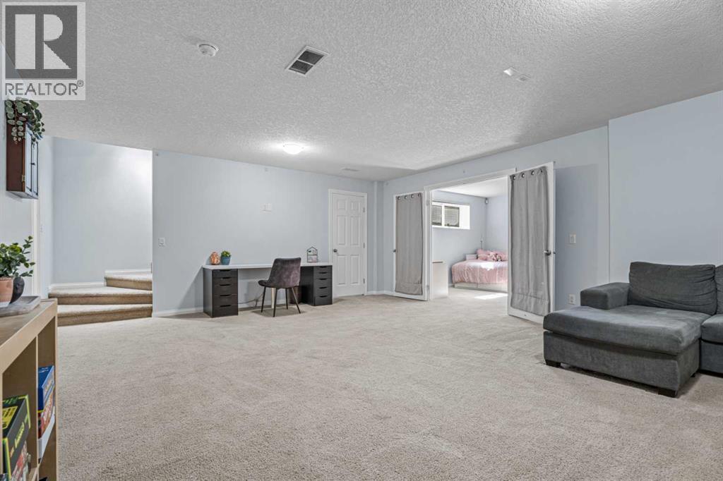 295 Aspen Hills Close SW - Image 43