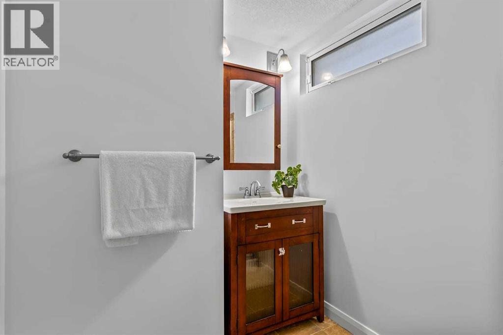 48 Butler Crescent NW - Image 21