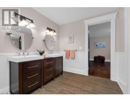 Kitchen - 185 Skylark Road, Tiny, ON L0L2T0 Photo 18