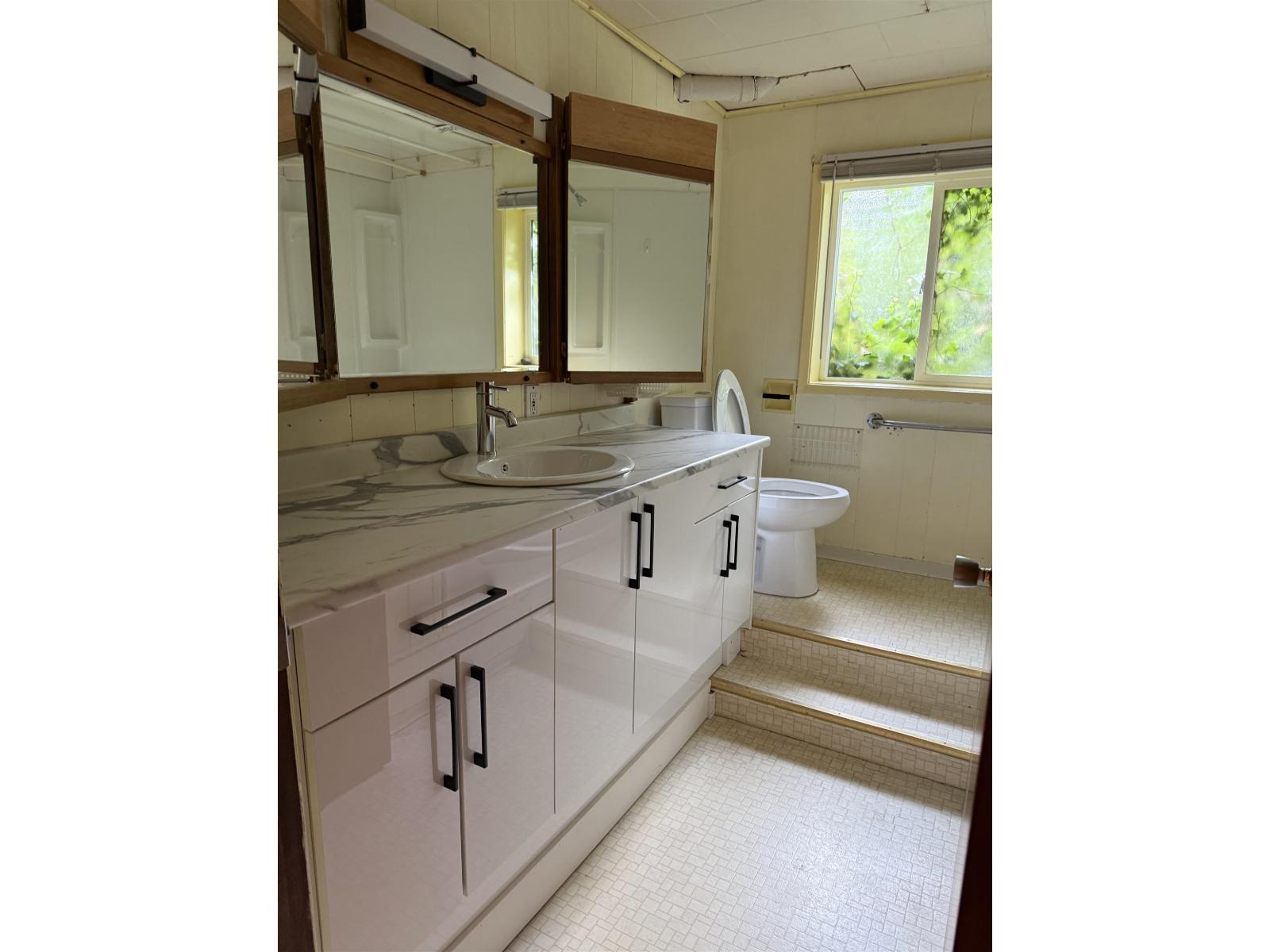 Photo of 10096 BONAVISTA STREET, Fairfield Island 25
