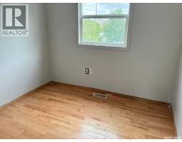 1210 14th Avenue, Regina, SK S4P0B8 Photo 13