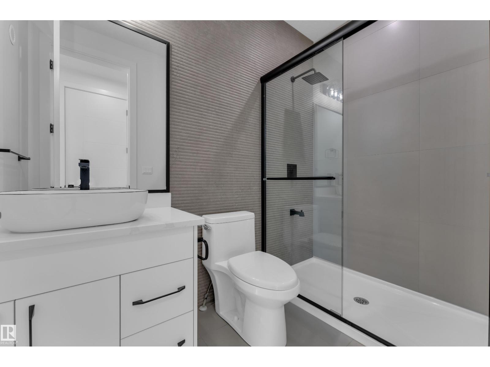 266 Falcon Crescent - Image 20