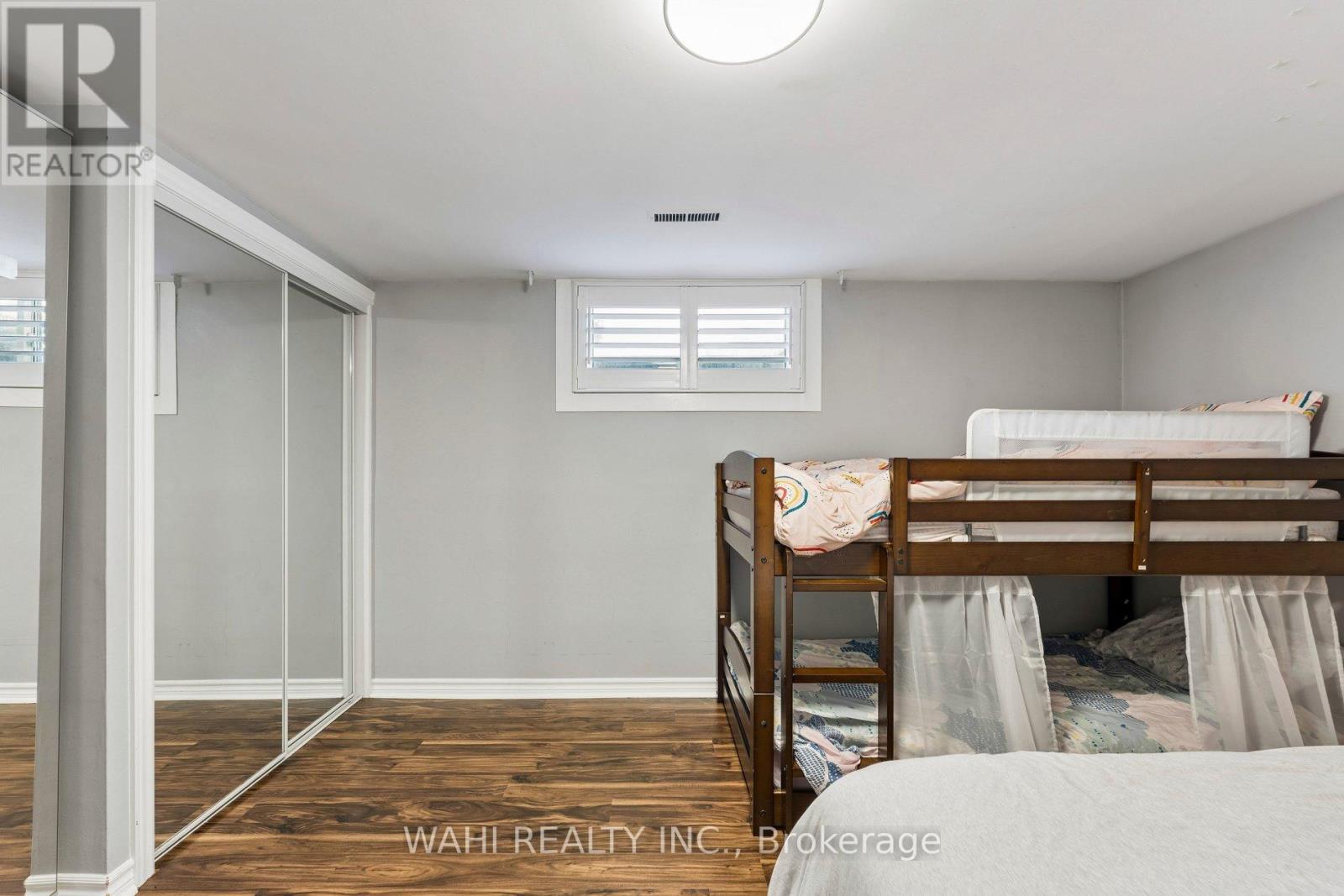 39 NANWOOD DRIVE - 30