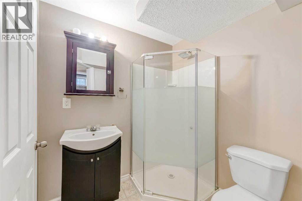 1705 52 Avenue - Image 30