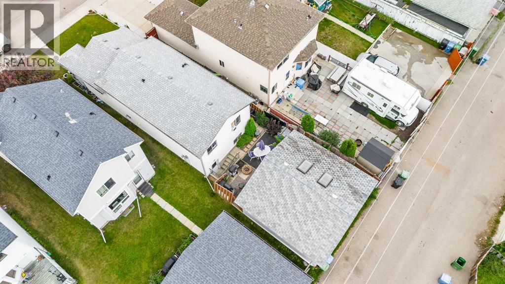 3794 Catalina Boulevard NE - 30