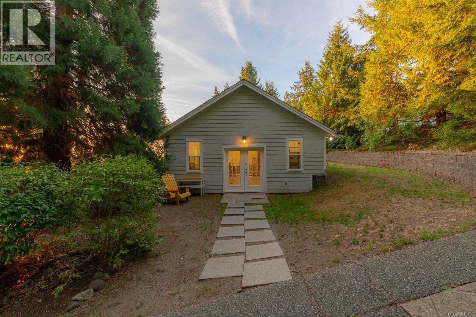 319 Chemainus Rd, Ladysmith