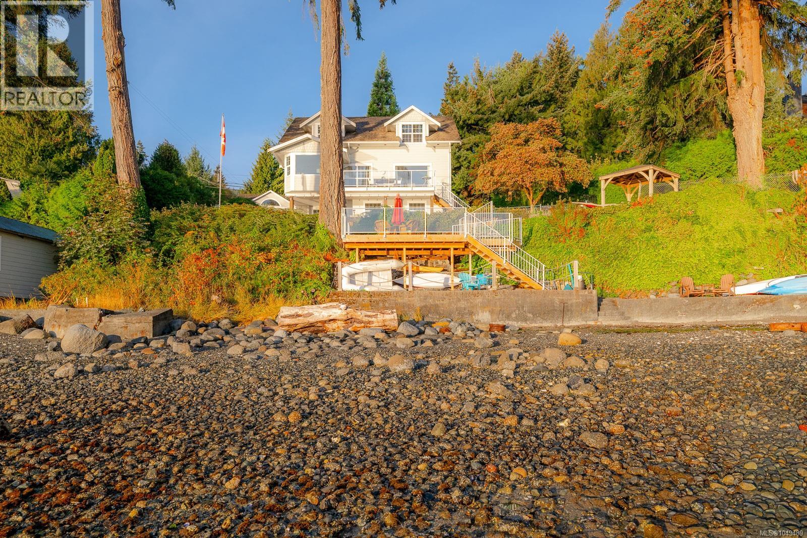 319 Chemainus Rd, Ladysmith