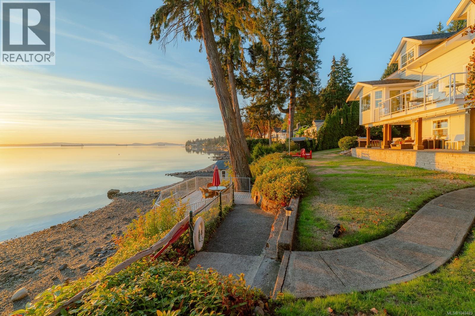 319 Chemainus Rd, Ladysmith
