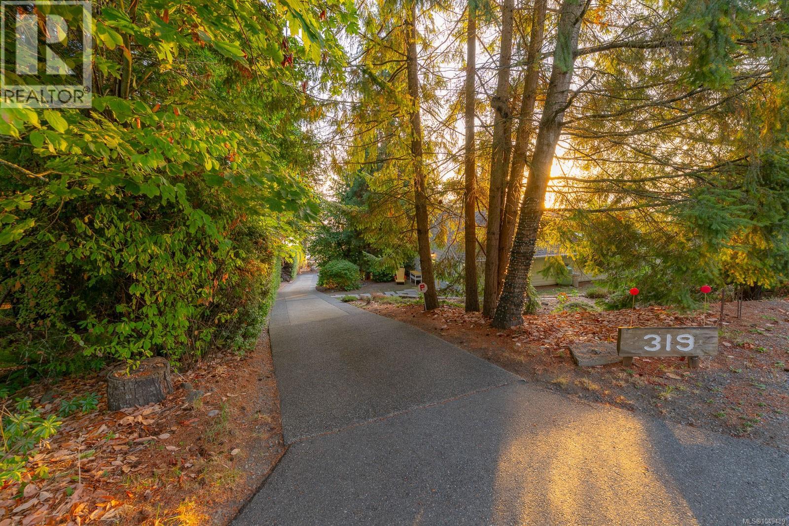 319 Chemainus Rd, Ladysmith