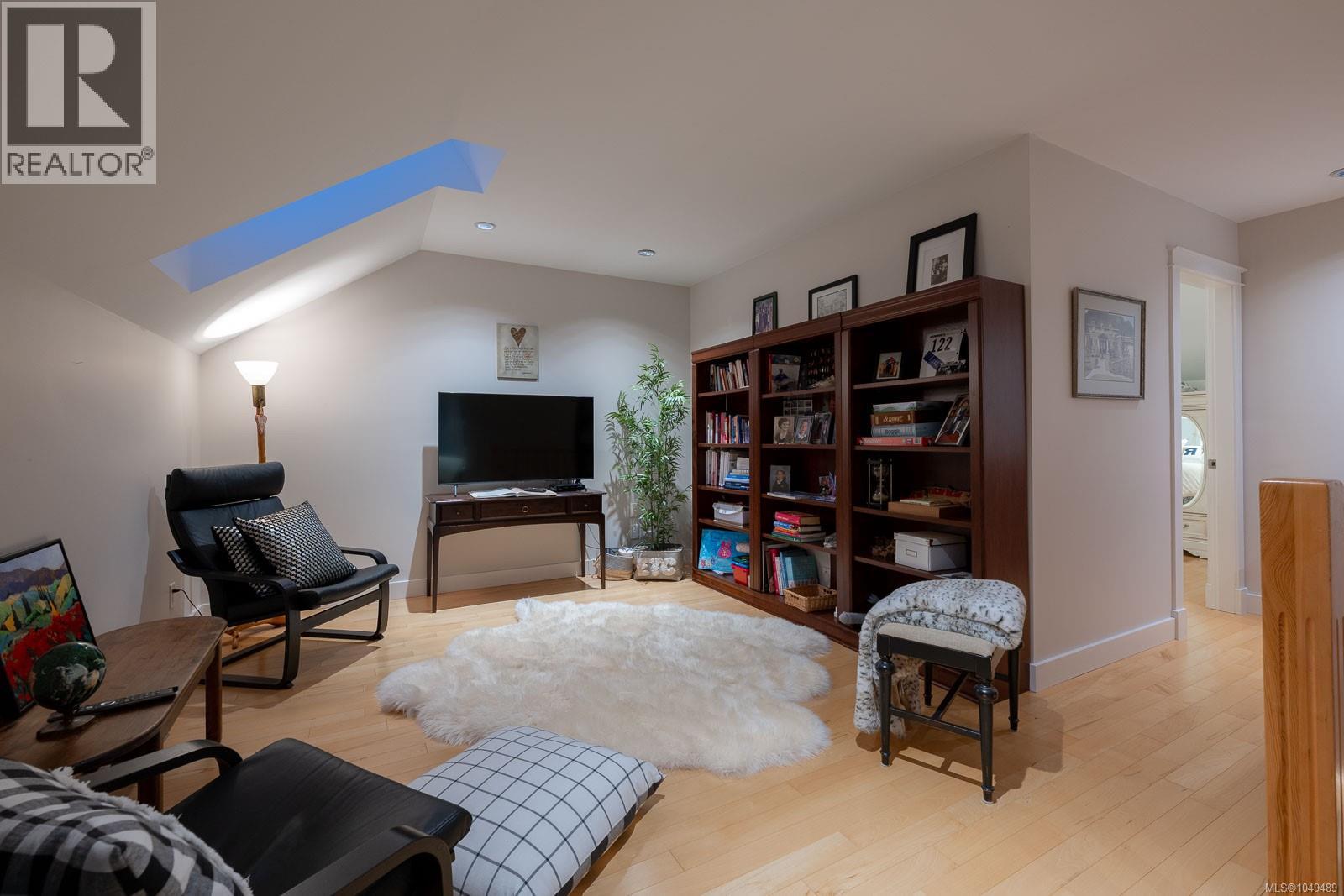 319 Chemainus Rd, Ladysmith