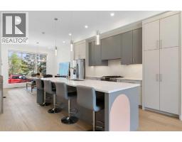 Primary Bedroom - 2507 17 Street Nw, Calgary, AB T2M3S3 Photo 10
