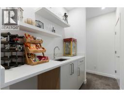 2507 17 Street Nw, Calgary, AB T2M3S3 Photo 38