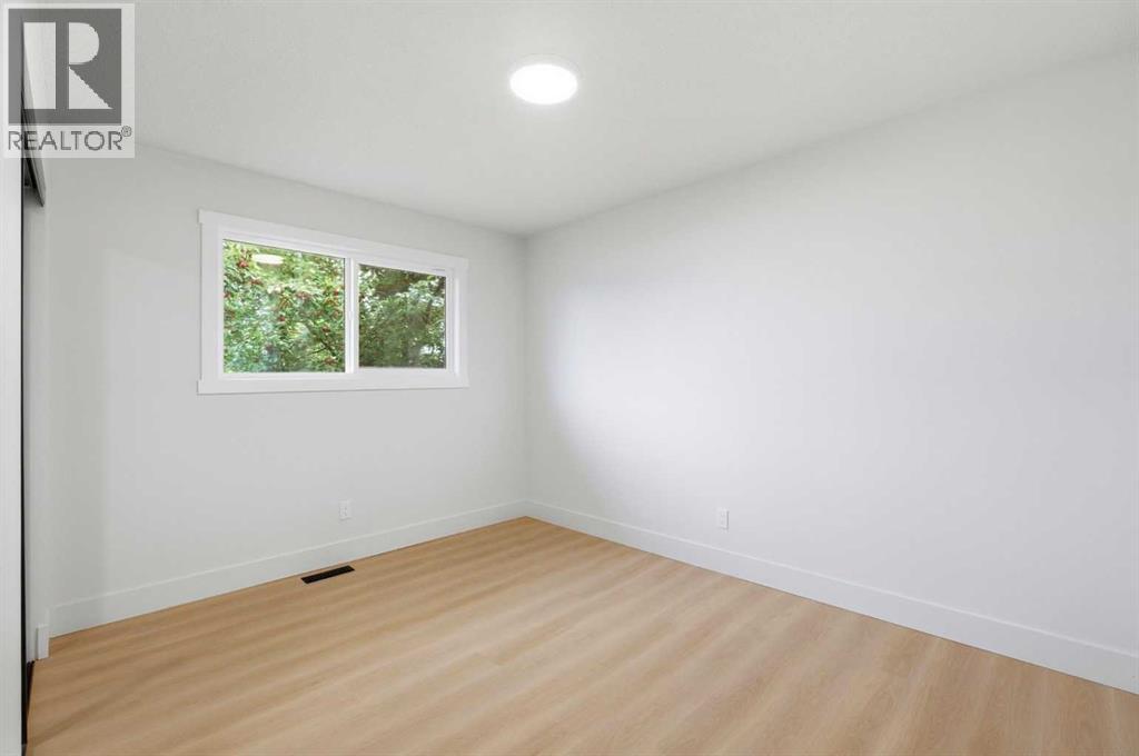 724 55 Street SE - 23