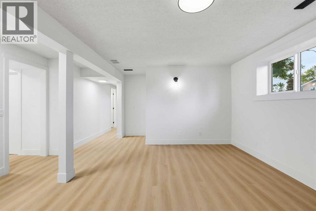 724 55 Street SE - 37
