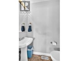 5, 2002 22 Avenue, Bowden, AB T0M0K0 Photo 18