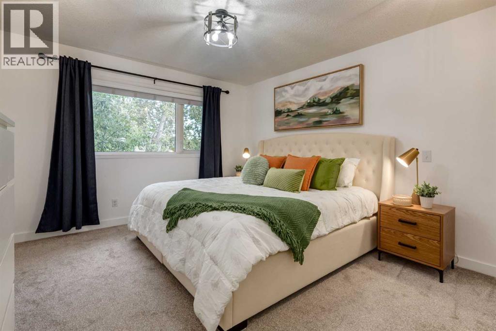 27 Midlake Place SE - Image 18