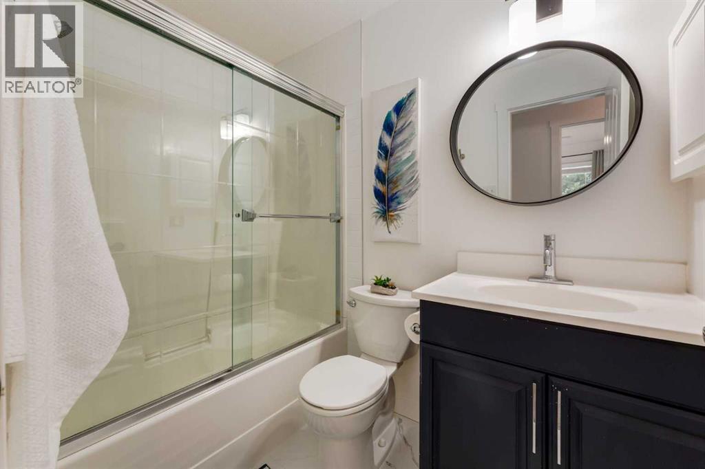 27 Midlake Place SE - Image 23