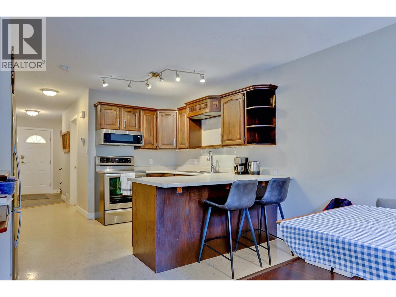 2 Bed, 3 Bath Apartment for Sale in Vernon – 3600 Pleasant Valley Road Unit# 3, Vernon - Image 10